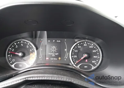 2016 Jeep Renegade Latitude z USA, uszkodzony, nr VIN ZACCJABT0GPE04136